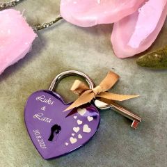 Ljubezenska ključavnica z gravuro "srce - vijolična" s srčki
